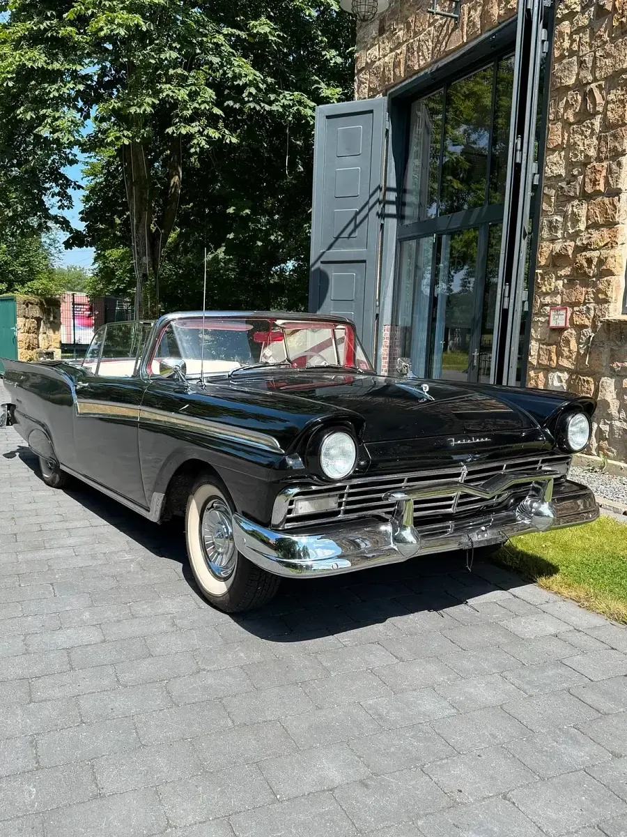 Gebraucht Ford Fairlane 245 PS (180 kW) 1957 Schwarz Cabrio