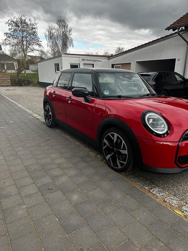 Gebraucht Mini Cooper 156 PS (114 kW) 2024 Rot Kleinwagen