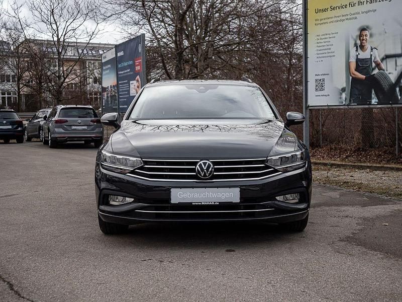 Gebraucht VW Passat Business 150 PS (110 kW) 2023 Grau Kombi