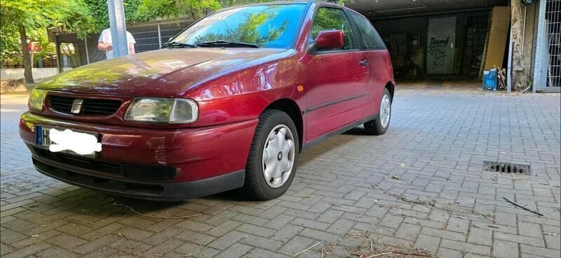 Rot Gebraucht 1998 Seat Ibiza Kleinwagen | 600 € (Guter Preis) - Bild 1/4