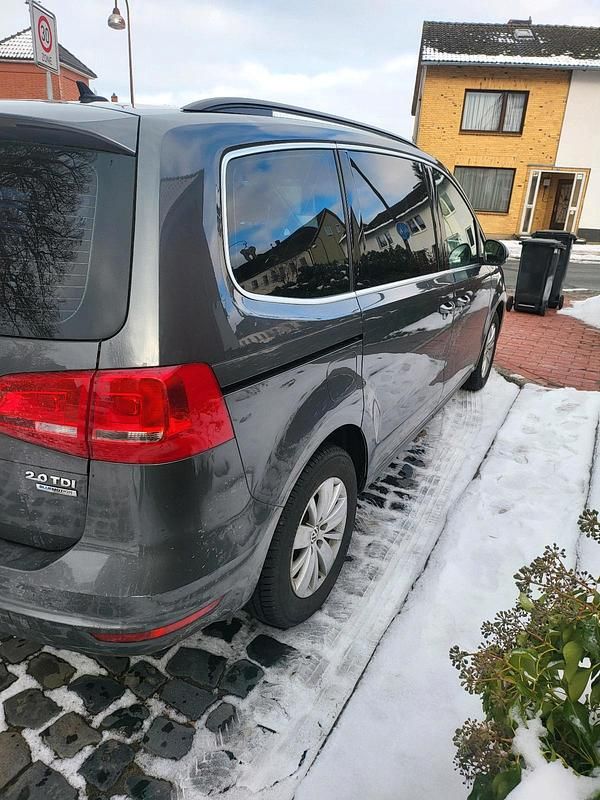 Gebraucht VW Sharan 140 PS (102 kW) 2011 Grau Van / Kleinbus