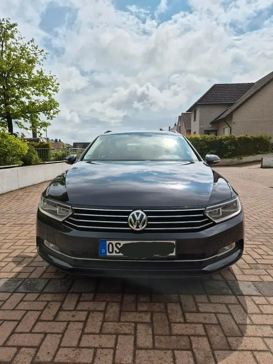 Second-hand VW Passat Trendline 150 CP (110 kW) 2016 Negru Break