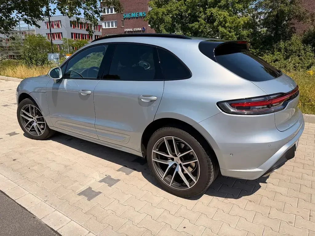 Gebraucht Porsche Macan 265 PS (194 kW) 2022 Silber SUV