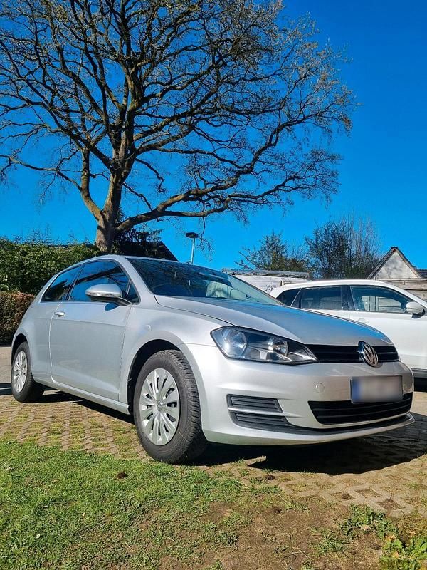 Gebraucht VW Golf VII 85 PS (62 kW) 2015 Silber Limousine