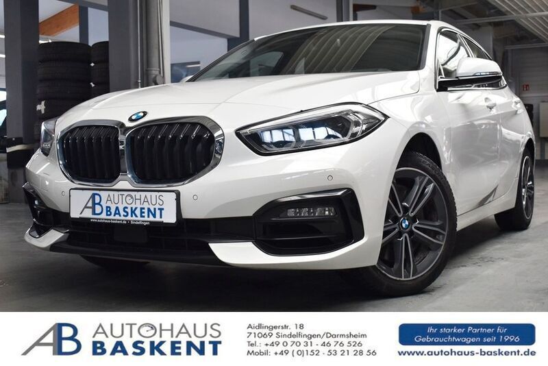Weiß Gebraucht 2021 BMW 120 Sport Line Kleinwagen | 21.450 € (Guter Preis) - Bild 1/4