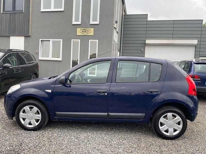 Other Gebraucht 2010 Dacia Sandero Ambiance Kleinwagen | 2.790 € (Etwas zu teuer) - Bild 1/4