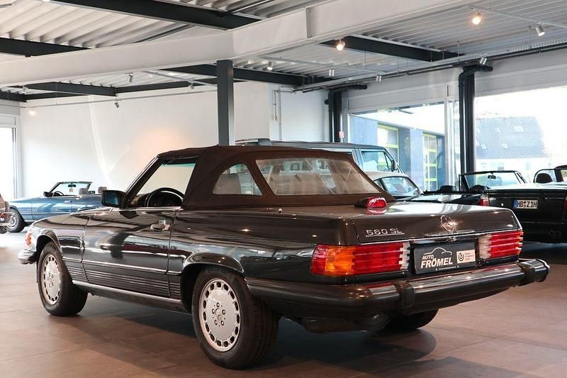 Gebraucht Mercedes 560 231 PS (169 kW) 1986 Schwarz Cabrio
