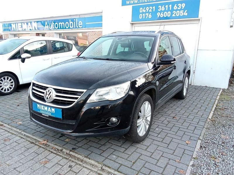 Schwarz Gebraucht 2010 VW Tiguan Team SUV | 6.980 € (Guter Preis) - Bild 1/4