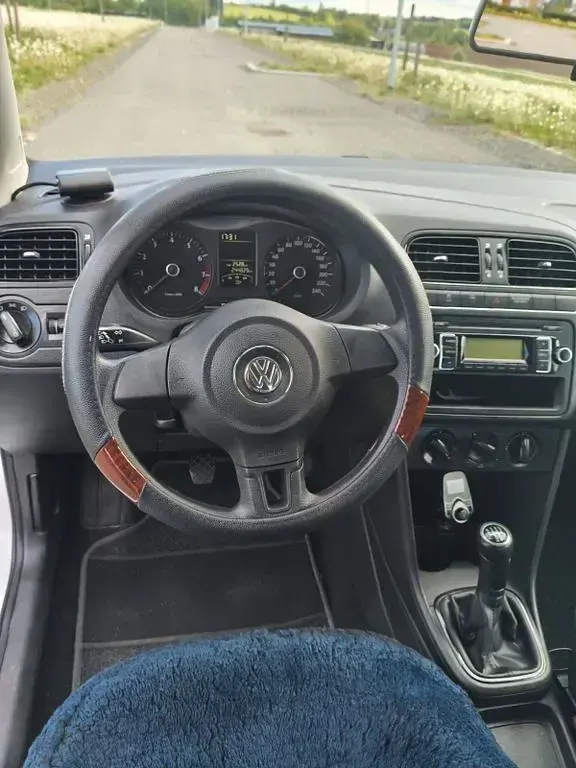 Używany VW Polo Trendline 60 KM (44 kW) 2010 Biały Hatchback