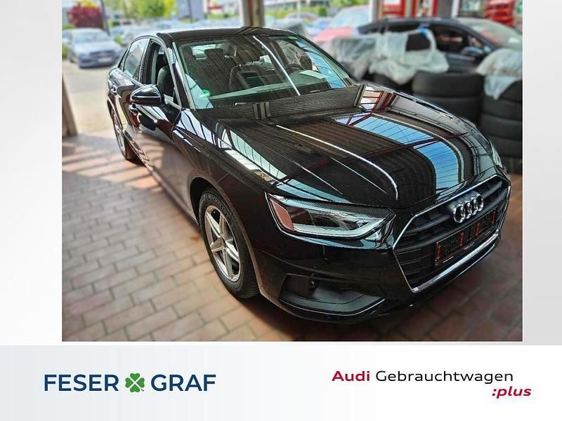 Brillantschwarz Gebraucht 2022 Audi A4 Limousine | 26.980 € (Superpreis) - Bild 1/4