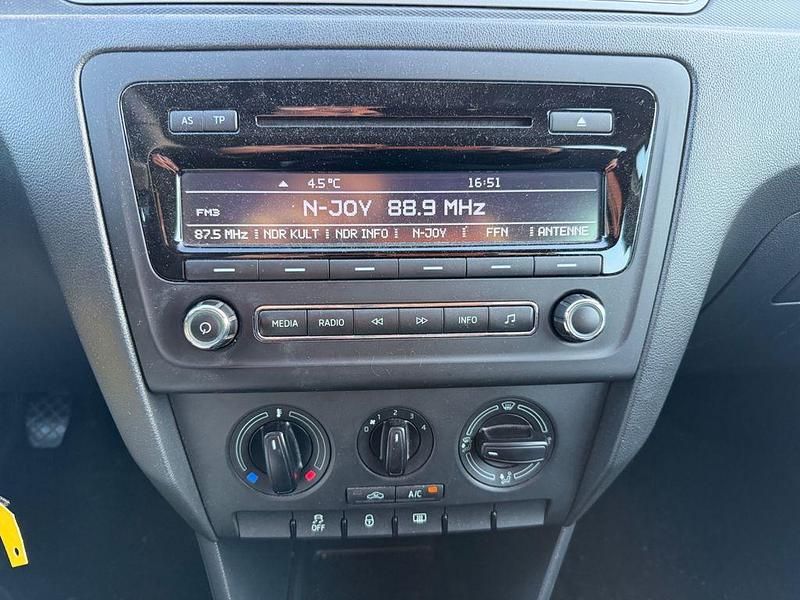 Gebraucht Skoda Rapid 86 PS (63 kW) 2014 Weiß Kleinwagen