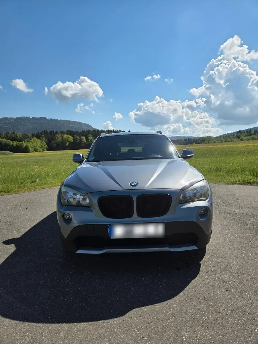 Usado BMW X1 143 CV (105 kW) 2010 Gris SUV