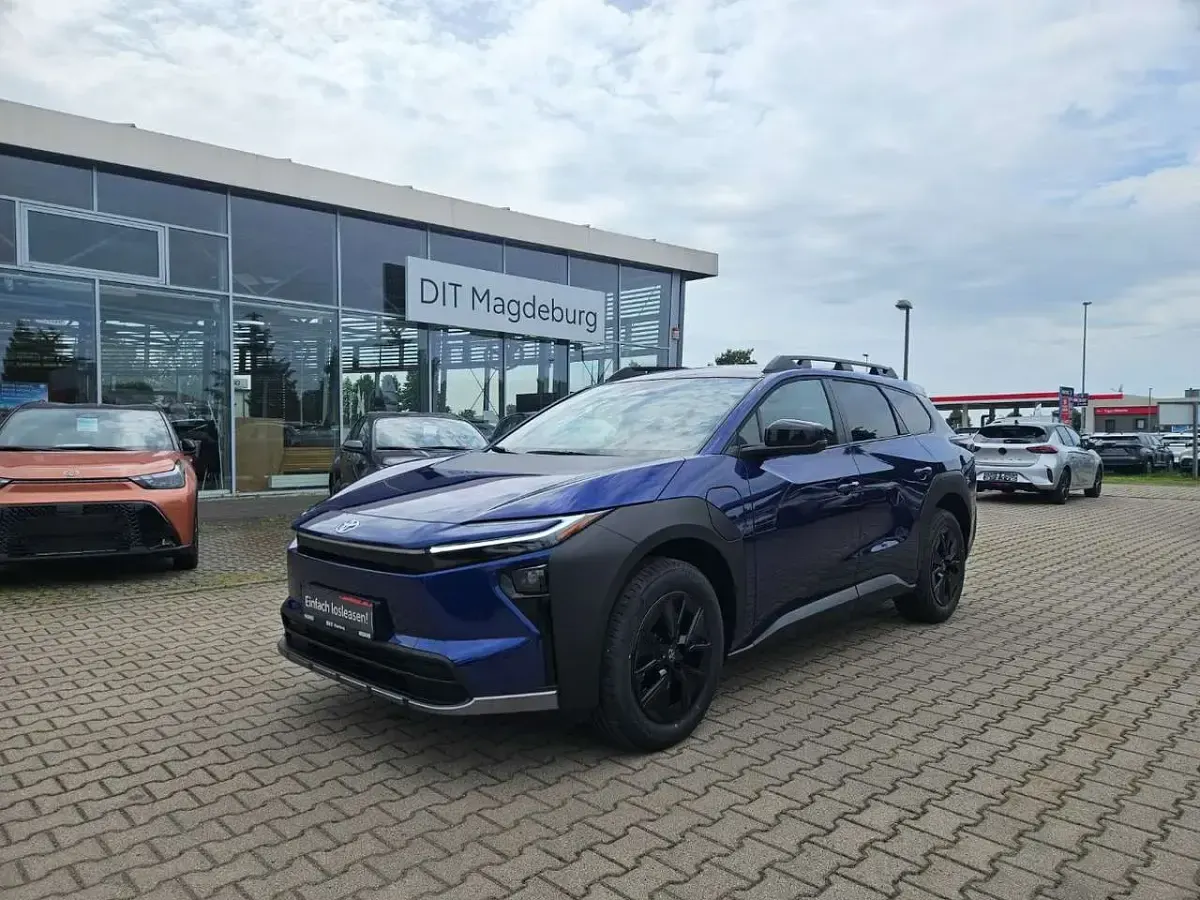Neu Toyota bZ4X 164 kW (224 PS) 2026 Sapphire blue pearl SUV