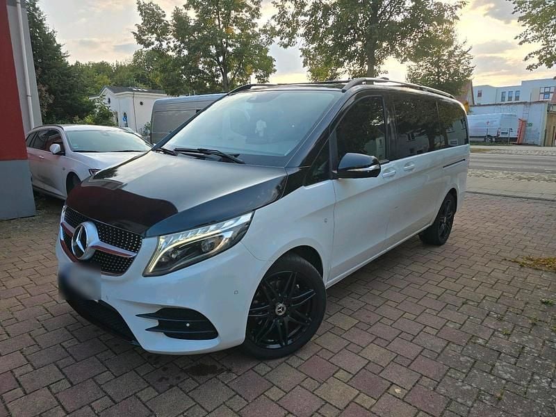 Gebraucht Mercedes V250 190 PS (139 kW) 2016 Weiß Van / Kleinbus