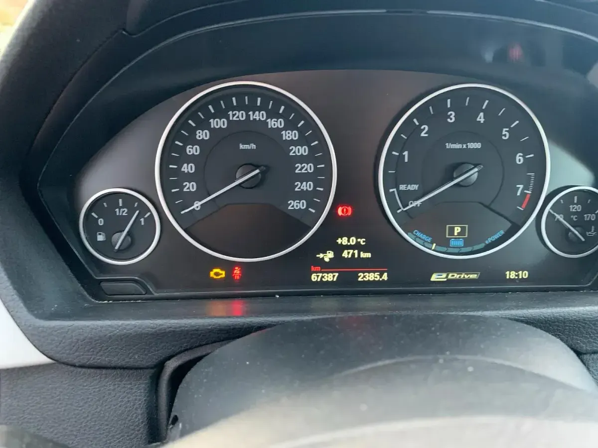 Gebraucht BMW 330e 258 PS (189 kW) 2017 Schwarz Limousine