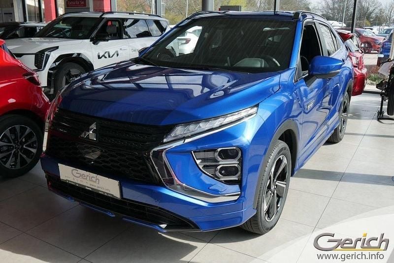 Gebraucht Mitsubishi Eclipse Cross Select 188 PS (138 kW) 2024 Laserblau perleffekt SUV