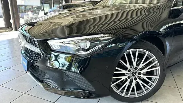 Gebraucht Mercedes CLA200 163 PS (119 kW) 2020 Kosmosschwarz  metal... Coupé