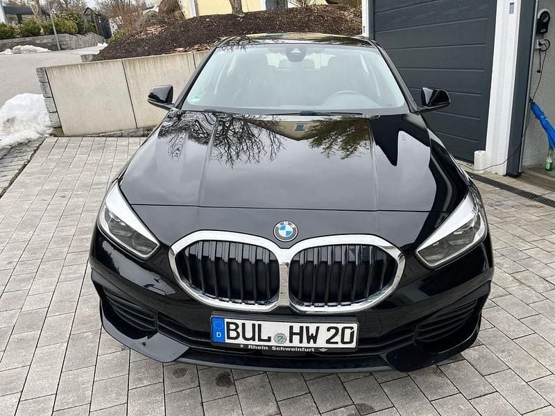Gebraucht BMW 116 Sport Line 109 PS (80 kW) 2021 Schwarz Kleinwagen