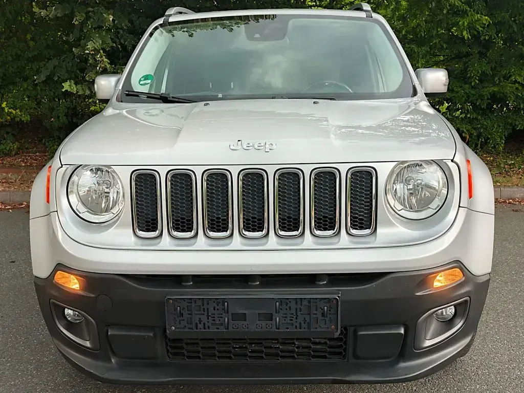 Gebraucht Jeep Renegade Limited 140 PS (102 kW) 2015 Silber SUV