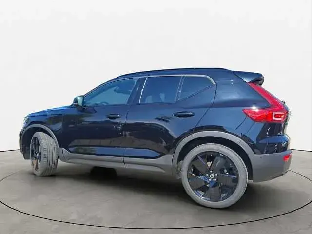 Gebraucht Volvo XC40 120 PS (88 kW) 2025 SUV