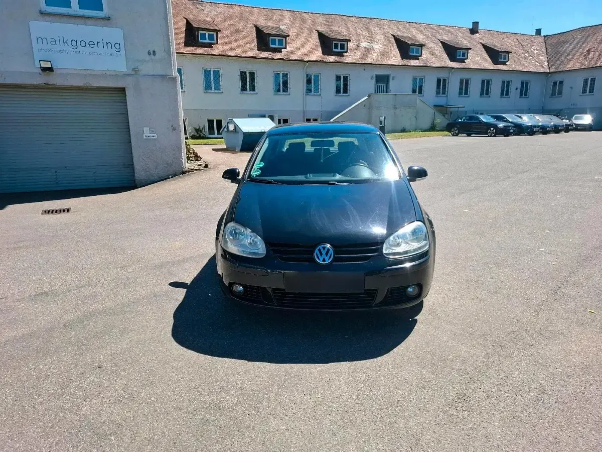 Gebraucht VW Golf V 75 PS (55 kW) 2006 Schwarz Kleinwagen