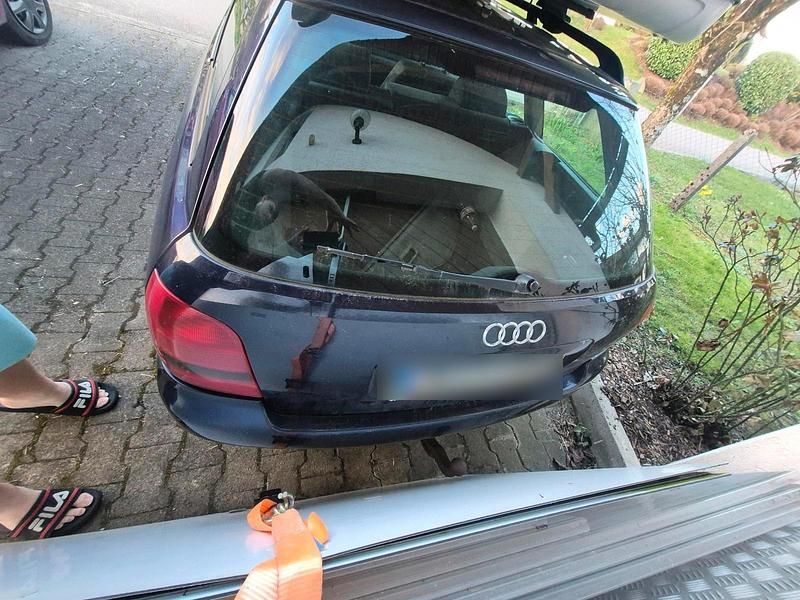 Gebraucht Audi A4 90 PS (66 kW) 1997 Blau Kombi