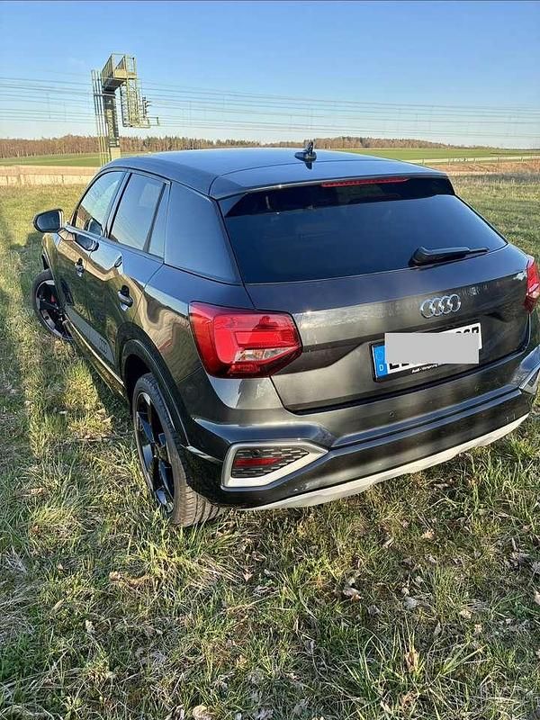 Second-hand Audi Q2 Advanced 150 CP (110 kW) 2024 Gri SUV