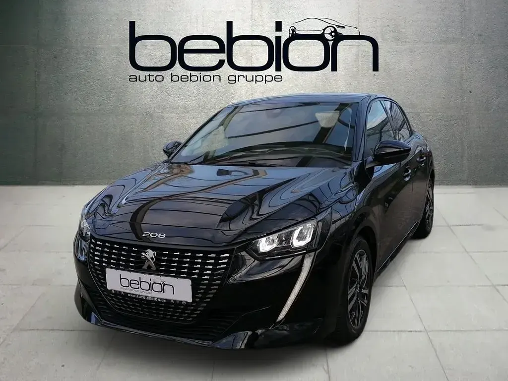 Gebraucht Peugeot 208 Allure 101 PS (74 kW) 2023 Kleinwagen