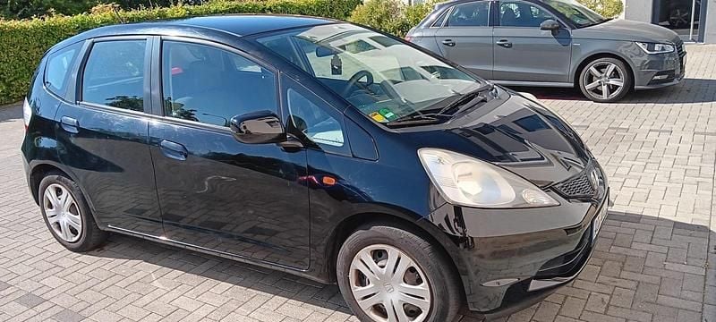 Schwarz Gebraucht 2011 Honda Jazz Kleinwagen | 3.000 € (Fairer Preis) - Bild 1/4