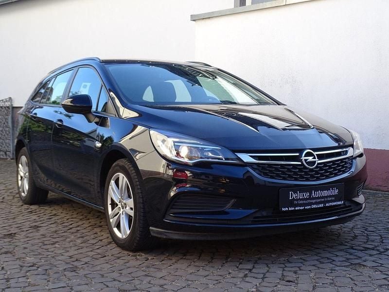 Gebraucht Opel Astra 105 PS (77 kW) 2019 Blau Kombi