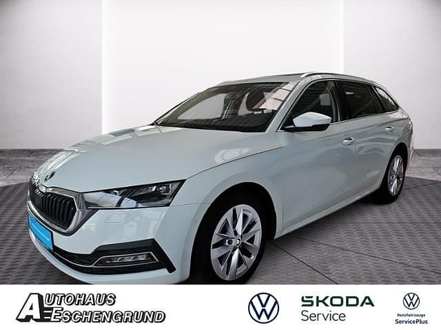 Moonweiß perleffekt Gebraucht 2023 Skoda Octavia Style Kombi | 24.890 € (Fairer Preis) - Bild 1/4