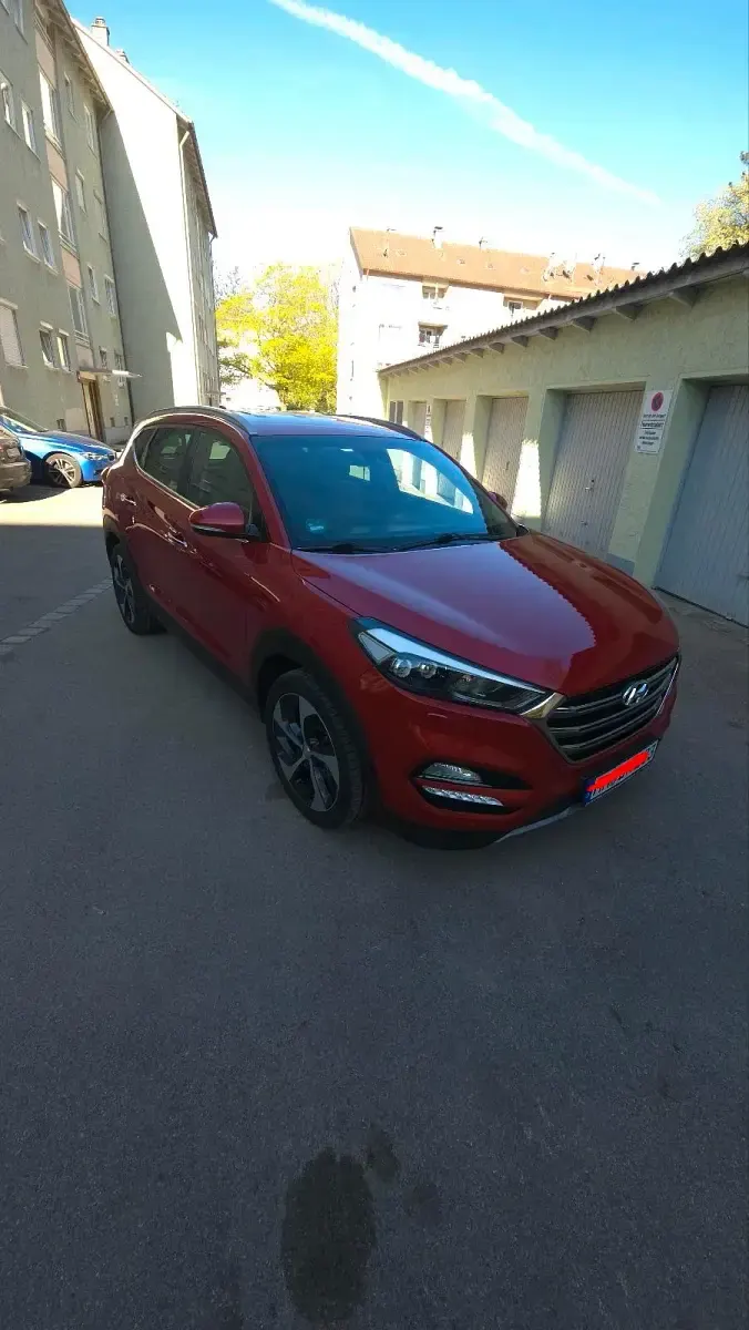 Gebraucht Hyundai Tucson 141 PS (103 kW) 2017 Rot SUV