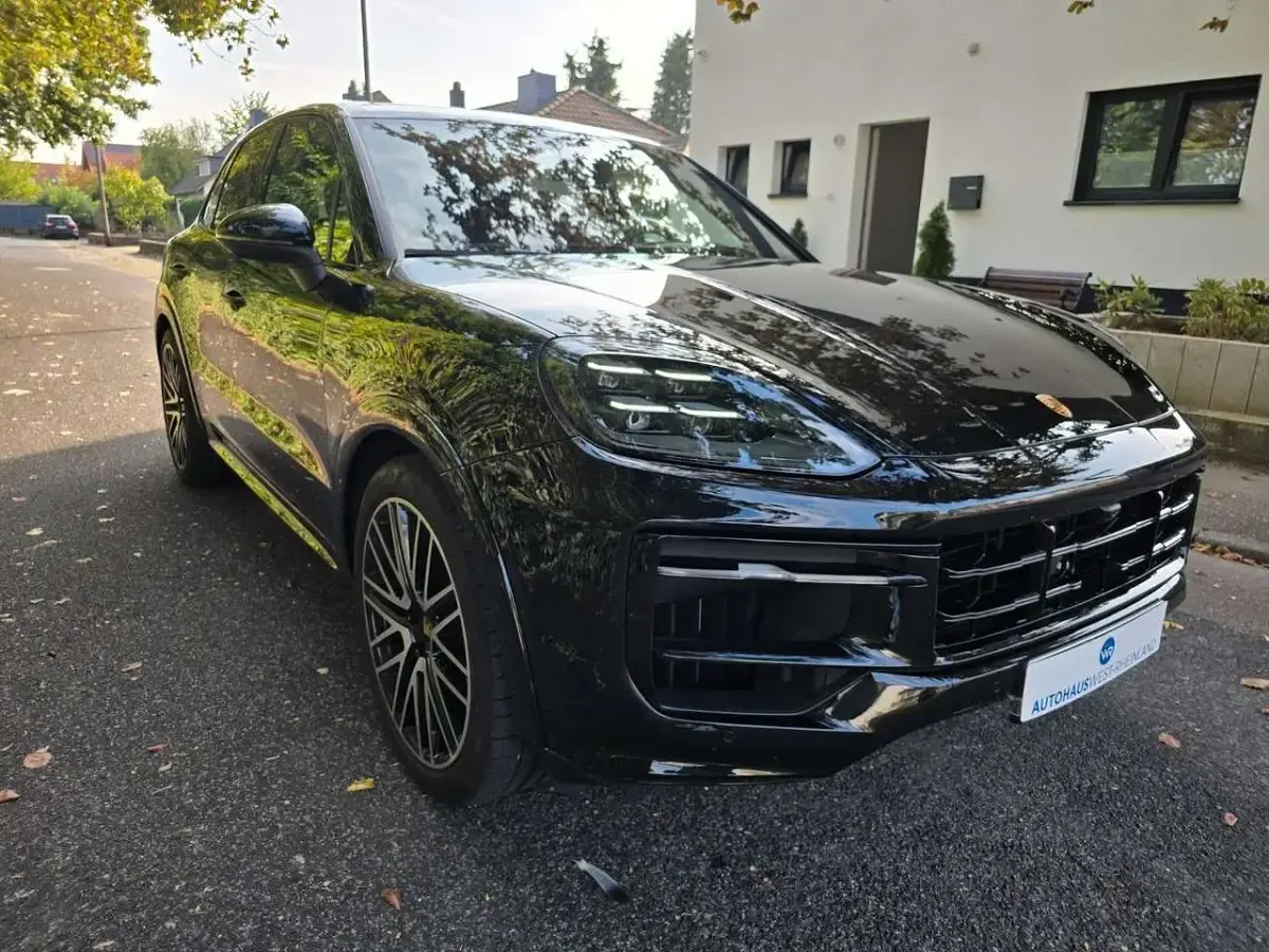 Gebraucht Porsche Cayenne S Sport 475 PS (349 kW) 2024 Schwarz SUV