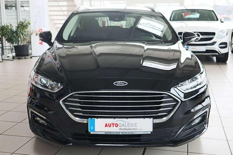 Gebraucht Ford Mondeo Titanium 165 PS (121 kW) 2019 Shadow black Kombi