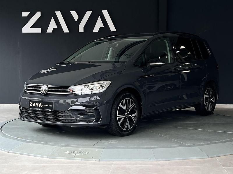 Gebraucht VW Touran R-line 150 PS (110 kW) 2022 Uranograu Van / Kleinbus