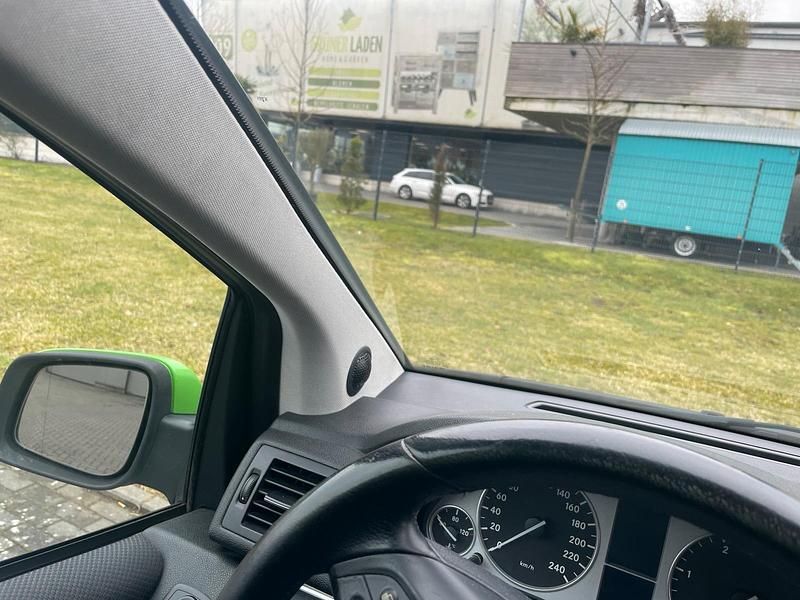 Gebraucht Mercedes 200 140 PS (102 kW) 2009 Silber Kombi