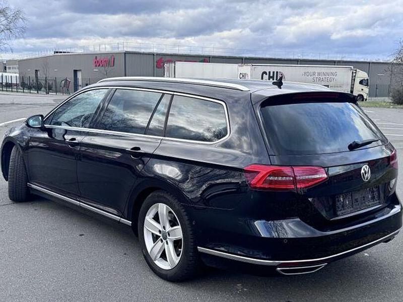 Gebraucht VW Passat Highline 239 PS (175 kW) 2015 Schwarz Limousine