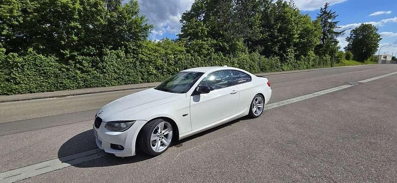 Gebraucht 2012 BMW 330 M Sport Coupé | 12.800 € (Fairer Preis) - Bild 1/4