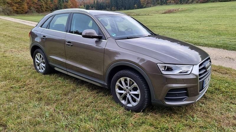 Second-hand Audi Q3 Design 184 CP (135 kW) 2015 Maro SUV