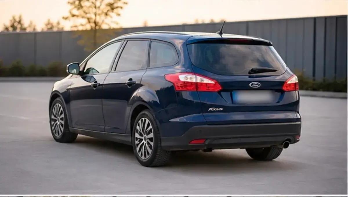 Usata Ford Focus 2013 Blu Station wagon
