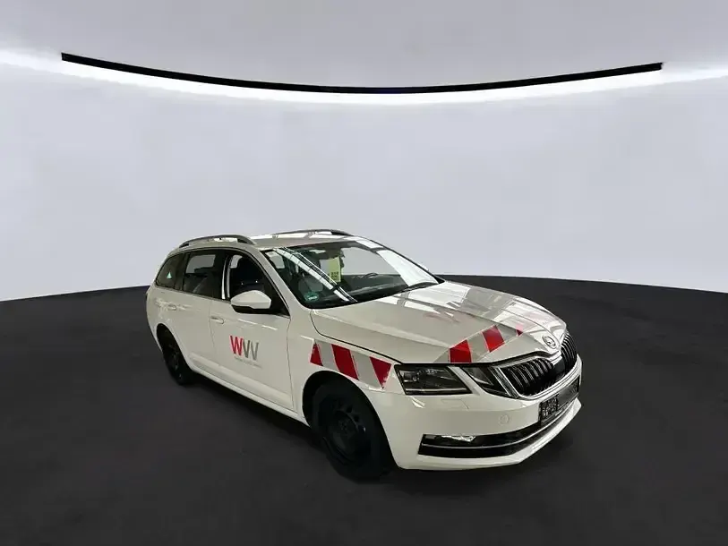 Gebraucht Skoda Octavia Style 150 PS (110 kW) 2020 Candyweiss Kombi