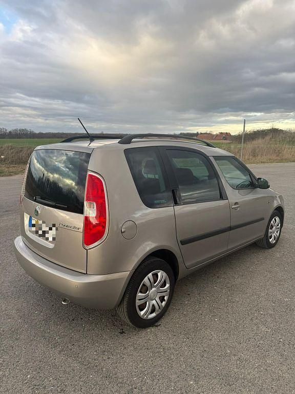 Gebraucht Skoda Roomster Plus Edition 86 PS (63 kW) 2012 Schwarz Van / Kleinbus
