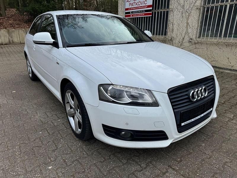 Gebraucht Audi A3 S-Line 125 PS (91 kW) 2009 Weiß Kleinwagen
