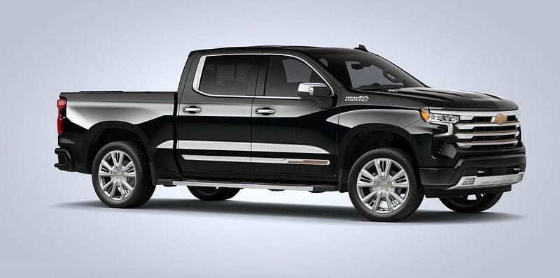 Gebraucht Chevrolet Silverado 309 PS (227 kW) 2023 Schwarz SUV