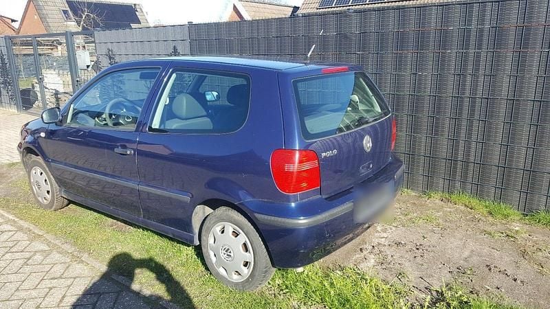 Usado VW Polo 50 HP (36 kW) 2001 Azul Citadino