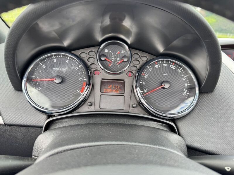 Gebraucht Peugeot 207 CC Active 120 PS (88 kW) 2013 Grau Cabrio