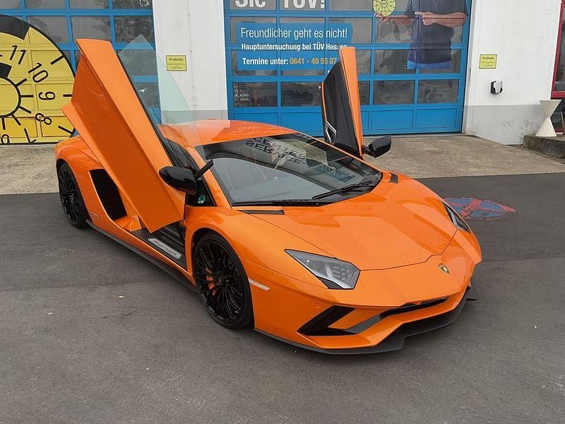 Gebraucht Lamborghini Aventador 741 PS (545 kW) 2017 Arancio atlas Coupé