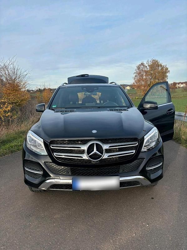 Gebraucht Mercedes GLE350 258 PS (189 kW) 2016 Schwarz SUV