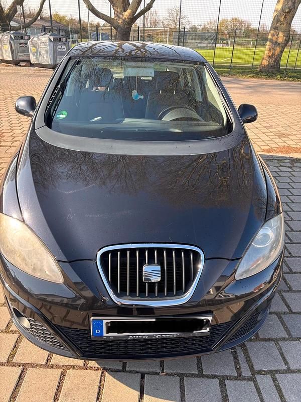 Gebraucht Seat Altea Ecomotive 105 PS (77 kW) 2011 Schwarz Limousine