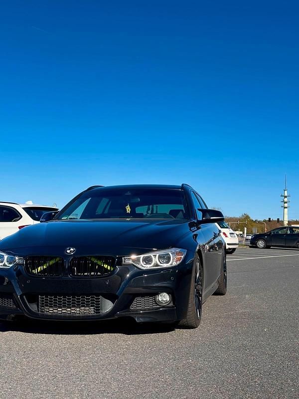 Gebraucht BMW 330 310 PS (228 kW) 2014 Schwarz Kombi